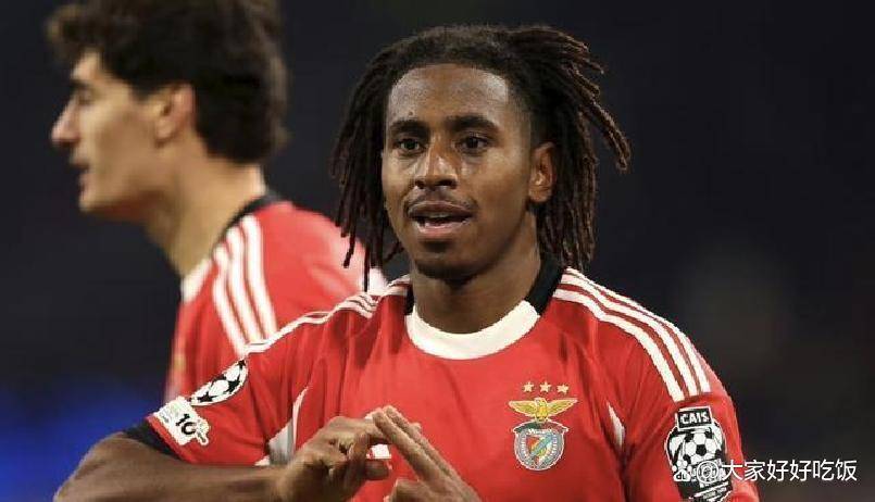 包含里程碑夜!阿贾克斯门线救险,西甲今晨刷纪录,话题不断,球队文化再被提及的词条 包含里程碑夜!阿贾克斯门线救险,西甲今晨刷纪录,话题不断,球队文化再被提及的词条